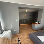 Apartment Karnat Wycieczka Do Pragi Gratis Przy 6 Noclegach Z Wyzywieniem !!! Sniadania Oraz Obiadokolacje
