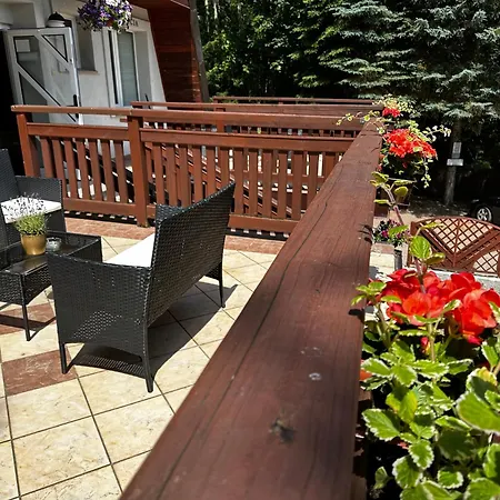 Apartamento Karnat Wycieczka Do Pragi Gratis Przy 6 Noclegach Z Wyzywieniem !!! Sniadania Oraz Obiadokolacje