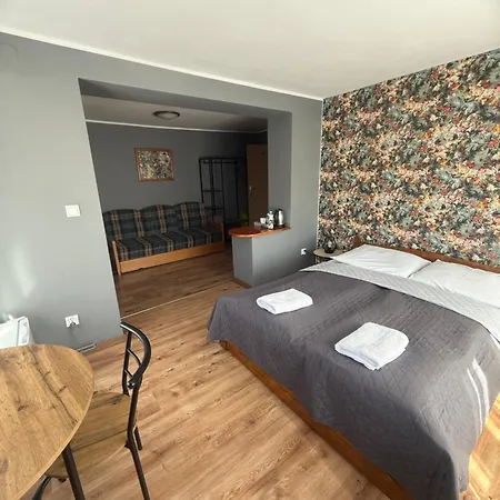 Karnat Wycieczka Do Pragi Gratis Przy 6 Noclegach Z Wyzywieniem !!! Sniadania Oraz Obiadokolacje Apartamento Karpacz