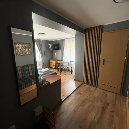 Apartament Karnat 1,2 *