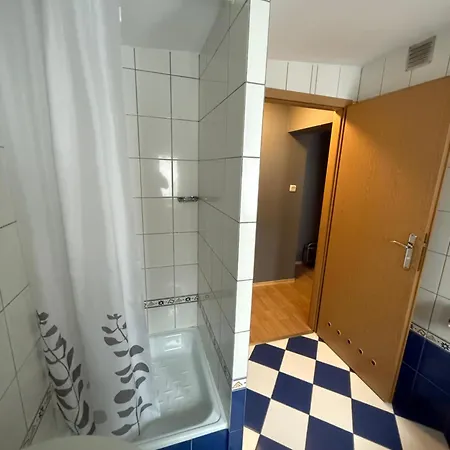 Karnat Wycieczka Do Pragi Gratis Przy 6 Noclegach Z Wyzywieniem !!! Sniadania Oraz Obiadokolacje Apartamento *