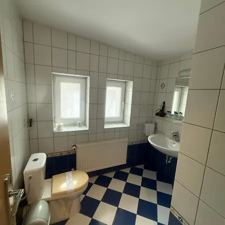 Apartamento Karnat Wycieczka Do Pragi Gratis Przy 6 Noclegach Z Wyzywieniem !!! Sniadania Oraz Obiadokolacje
